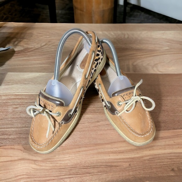 Sperry Angelfish Leopard Moccasin
Loafer Flats 8.5M - Picture 2 of 10